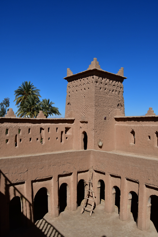 Turm Innenhof Kasbah Amridil