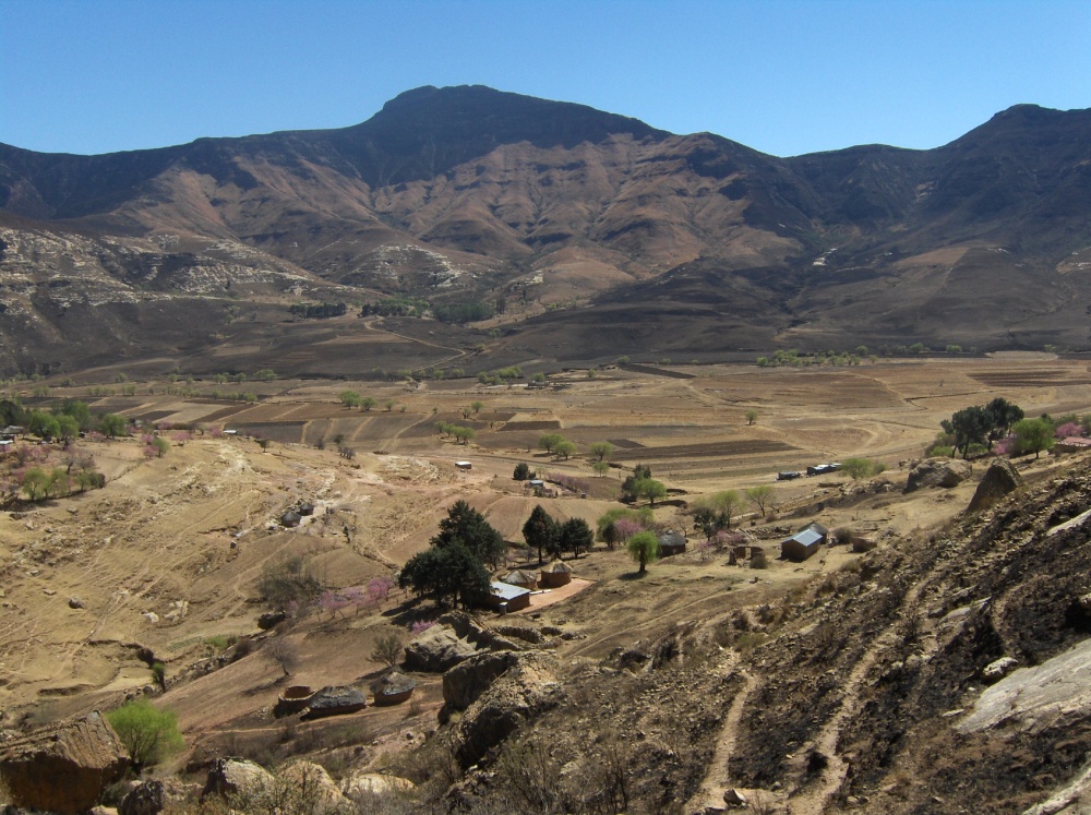 Fusswege in den Bergen Lesothos