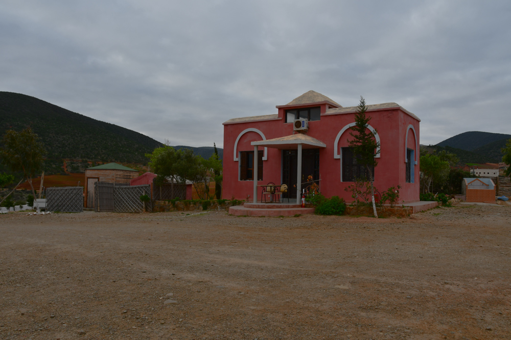 Pinkes Haus Cala Idris