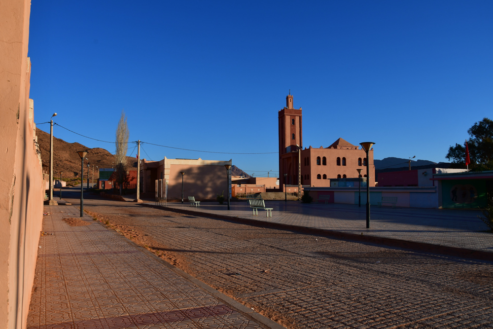 Schule Moschee Dorfplatz Iche