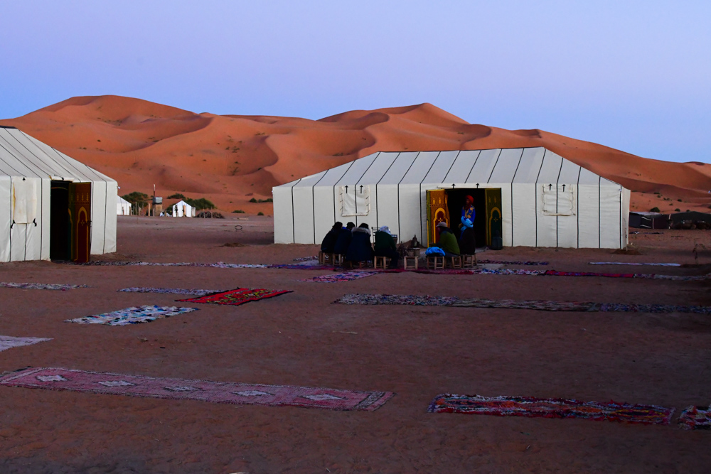 Wuestencamp Zelt Feuerstelle Erg Chebbi